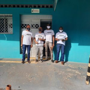 Protesto contra o Colégio Literato por não aplicação do índice de correção salarial